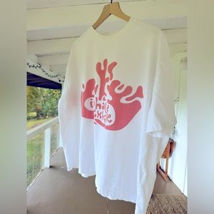 BY BILLIE Inhale/Exhale Oversized White Cotton Tee with Coral Graphic Size M/L
